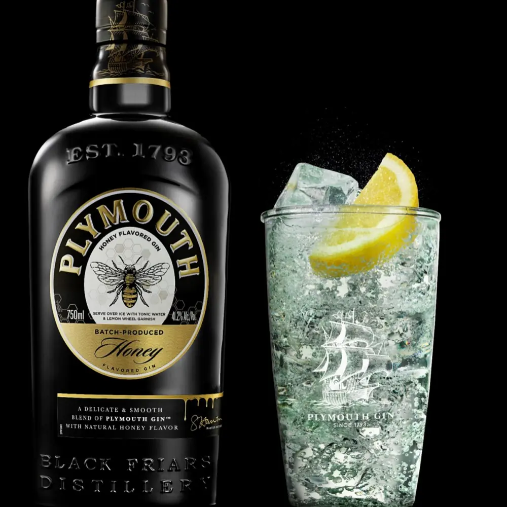 plymouth honey with gin tonic cocktail